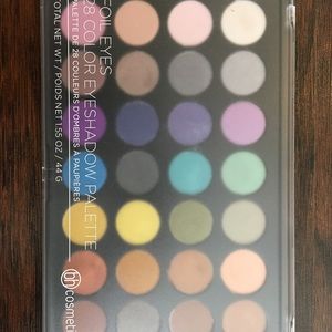 BH Cosmetics foiled eyeshadow palette